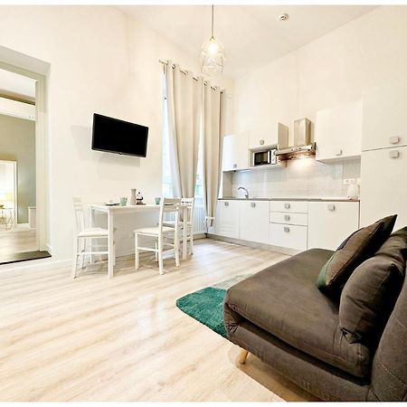 Real Italian Estate - Maps Apartment Генуа Екстериор снимка