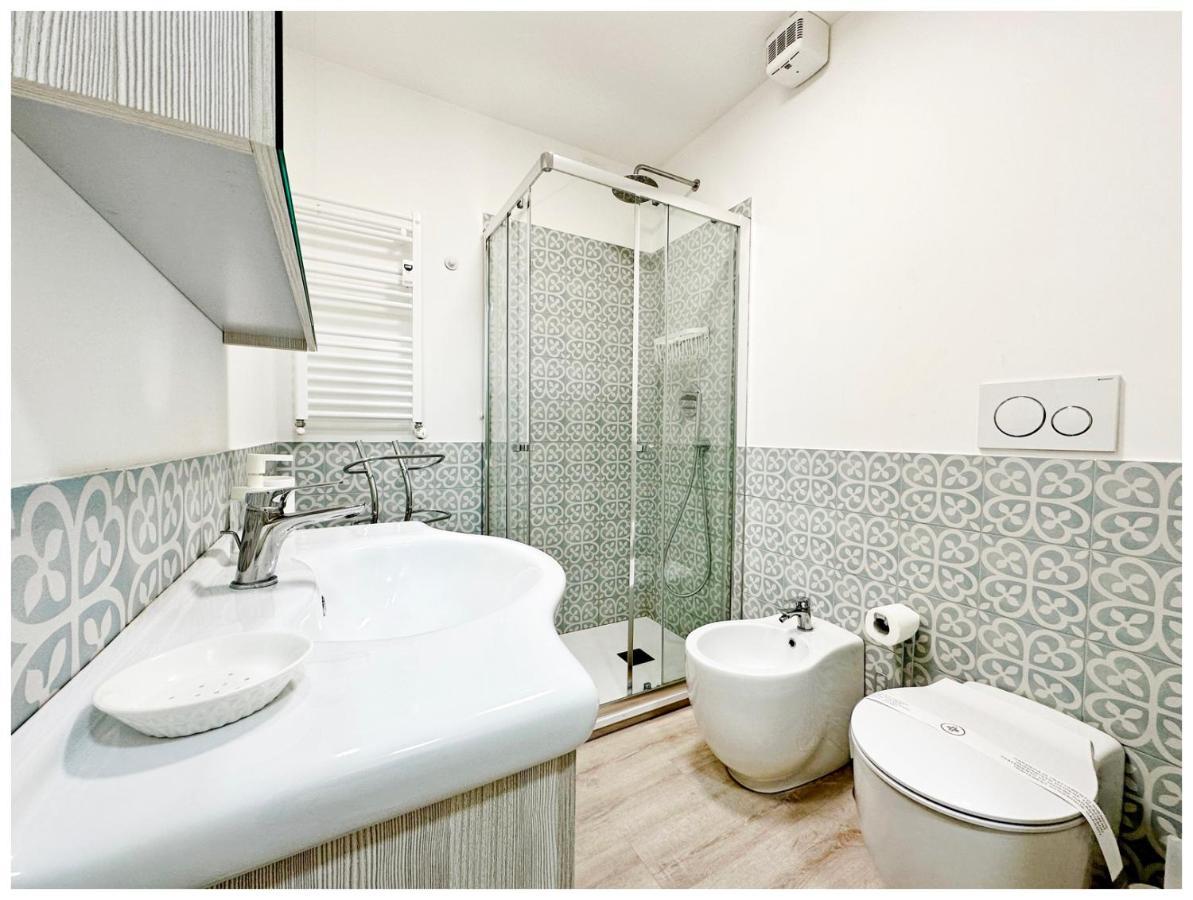 Real Italian Estate - Maps Apartment Генуа Екстериор снимка